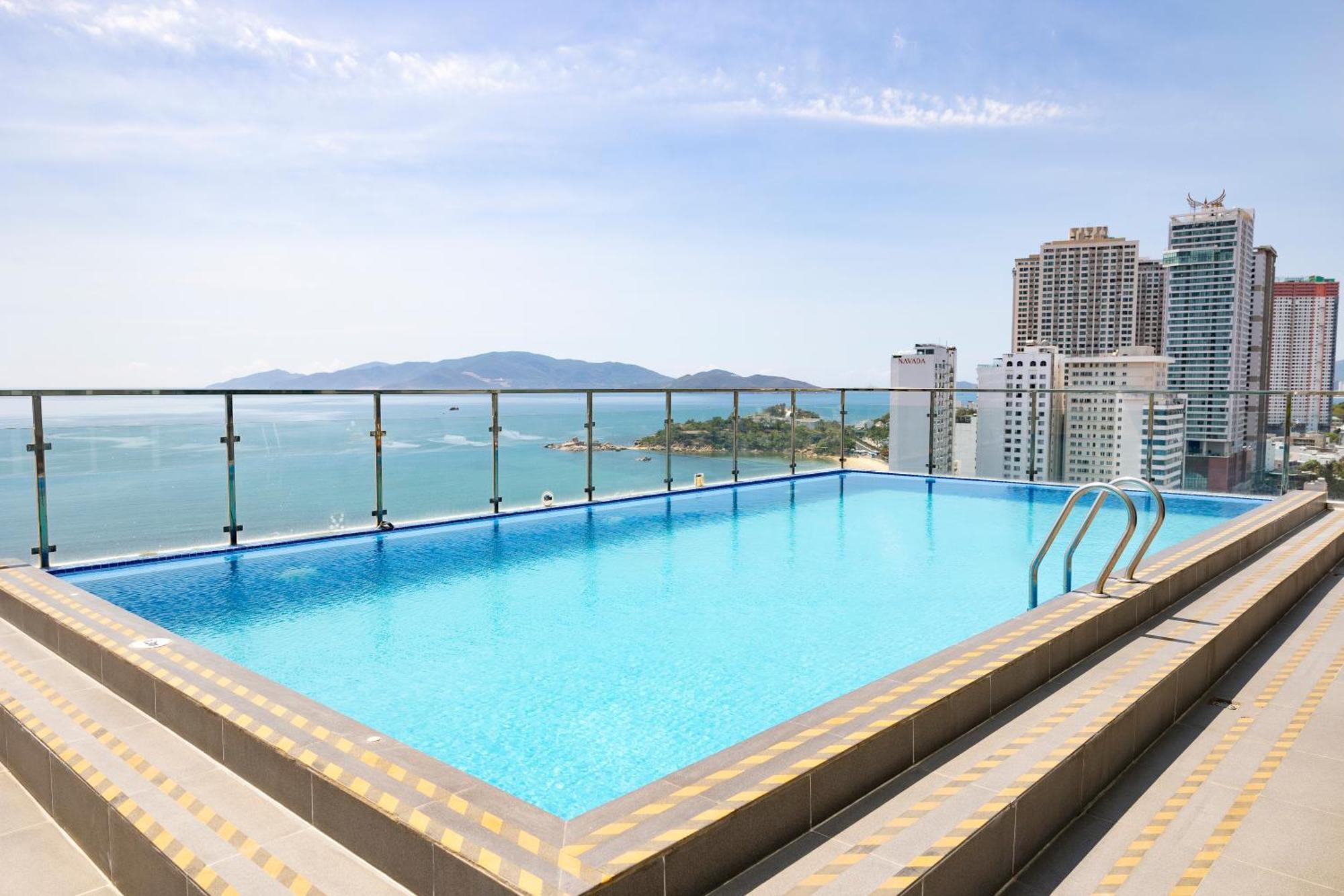 Gibson Hotel Nha Trang Exterior photo